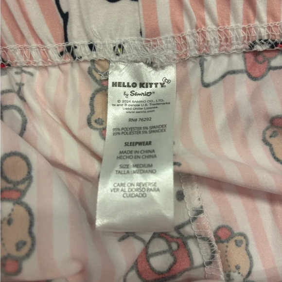 Hello Kitty Pajama Set Women’s Size M NWT - Picture 5 of 7
